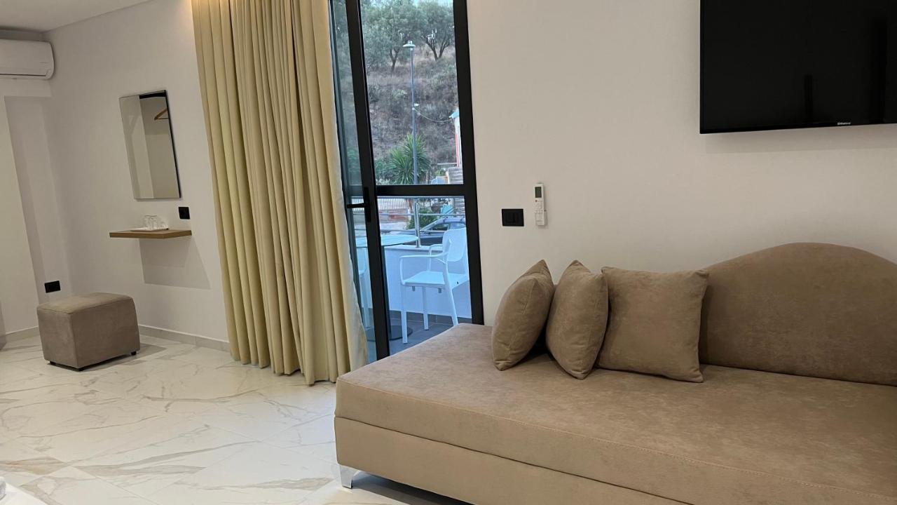 Vila Mia Sarandë Exterior foto